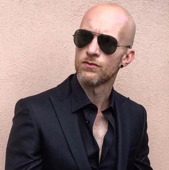 LIKE NEW RayBan Aviator RB3025 Black Ray ban Sunglasses - Picture 14 of 16